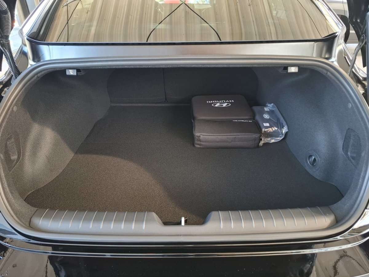 Fahrzeugbild eines Hyundai IONIQ 6