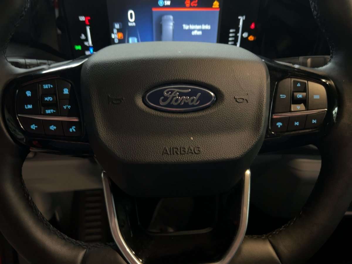 Fahrzeugbild eines Ford Tourneo Custom