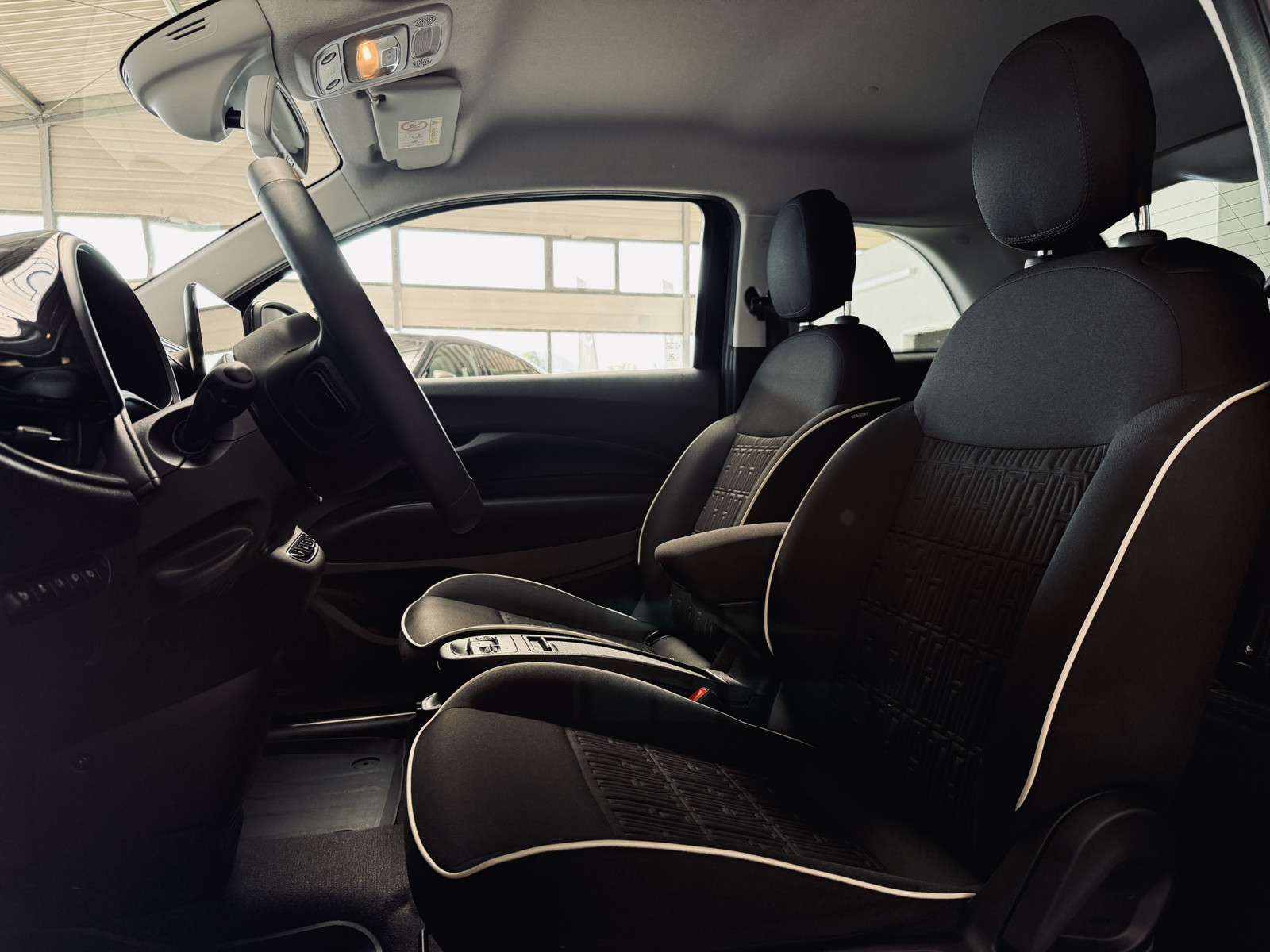 Fahrzeugbild eines Fiat 500