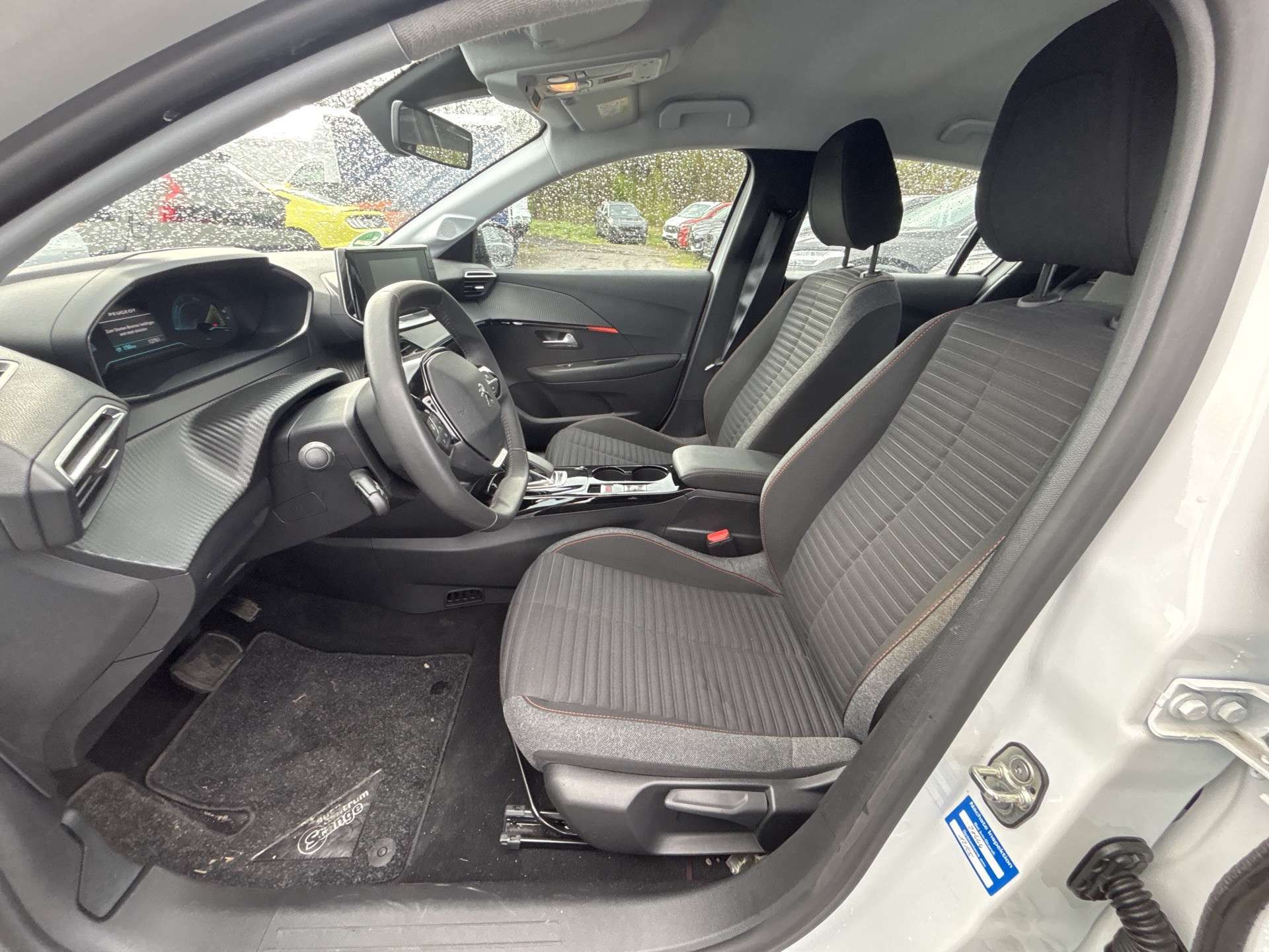 Fahrzeugbild eines Peugeot 208