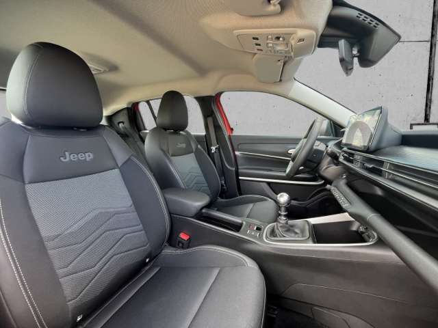 Fahrzeugbild eines Jeep Avenger