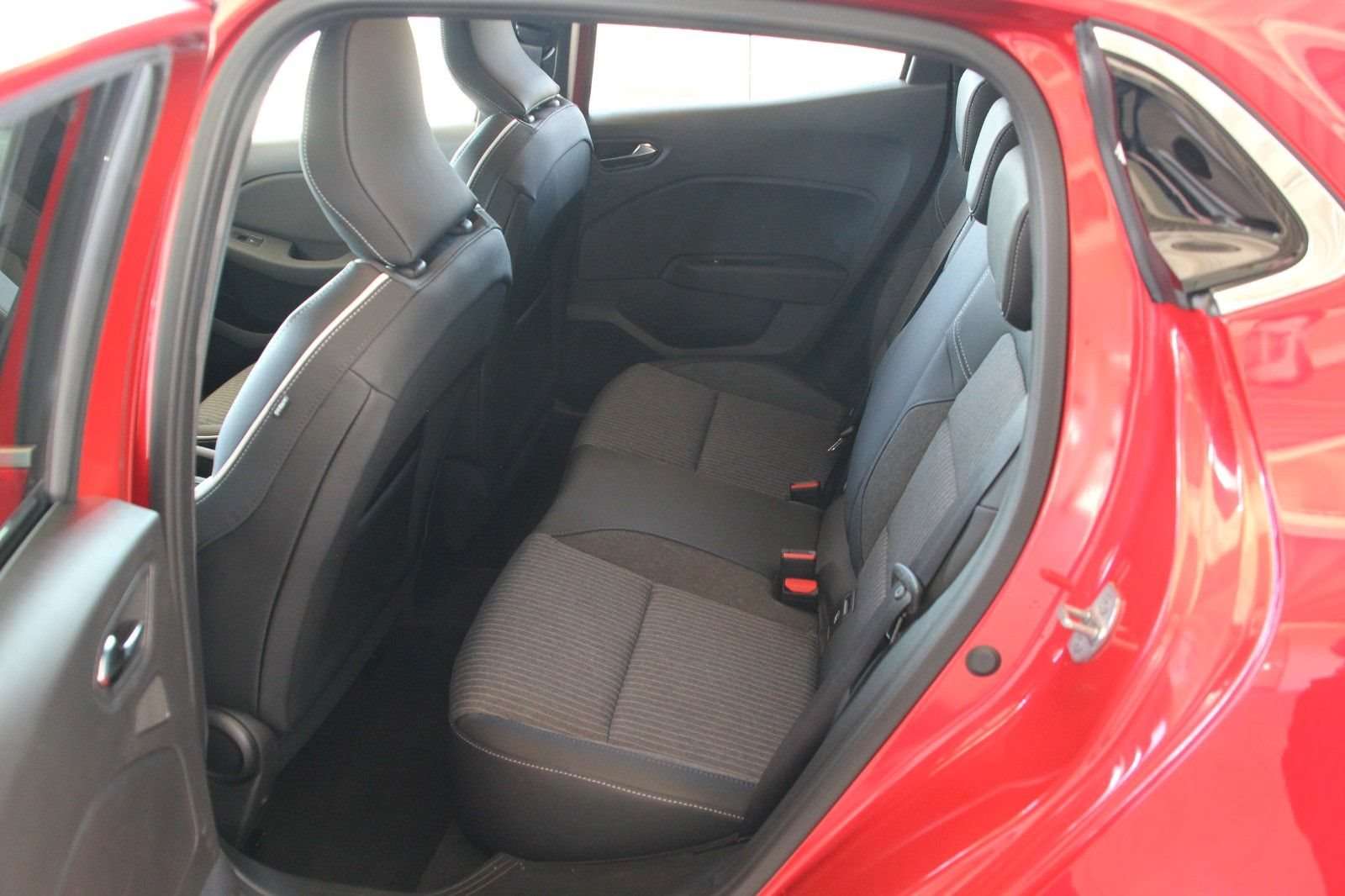 Fahrzeugbild eines Mitsubishi Colt