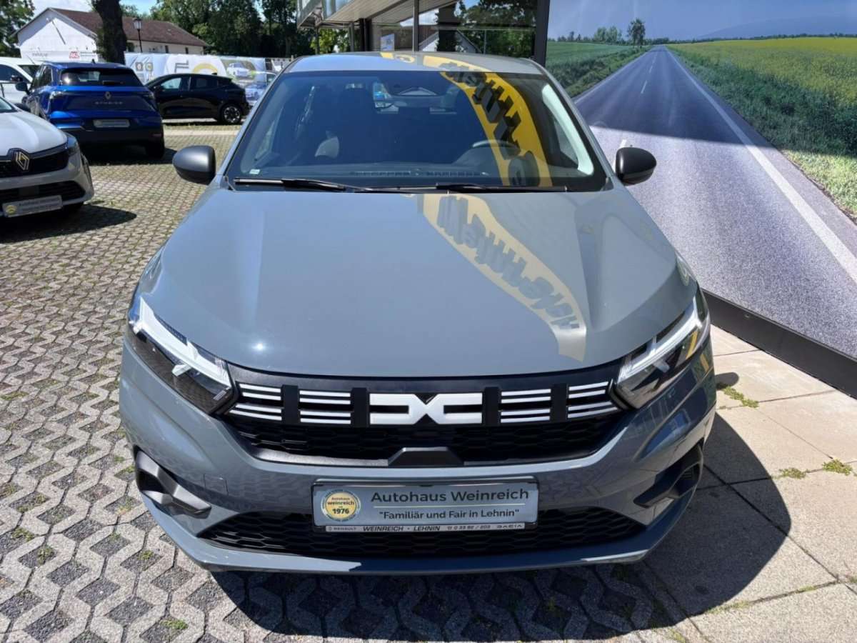 Fahrzeugbild eines Dacia Sandero