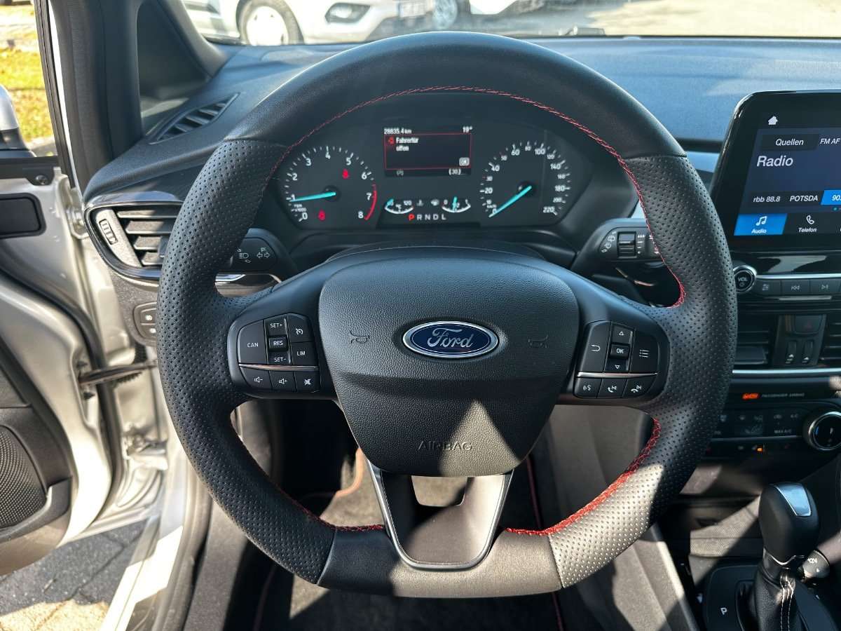 Fahrzeugbild eines Ford Fiesta