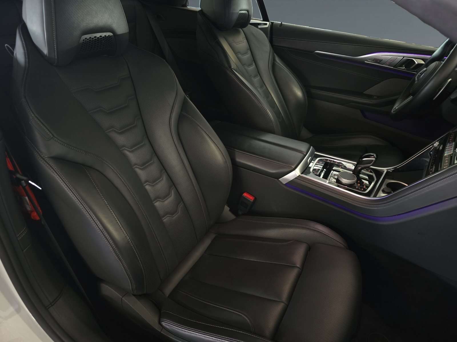 Fahrzeugbild eines BMW 8er-Reihe