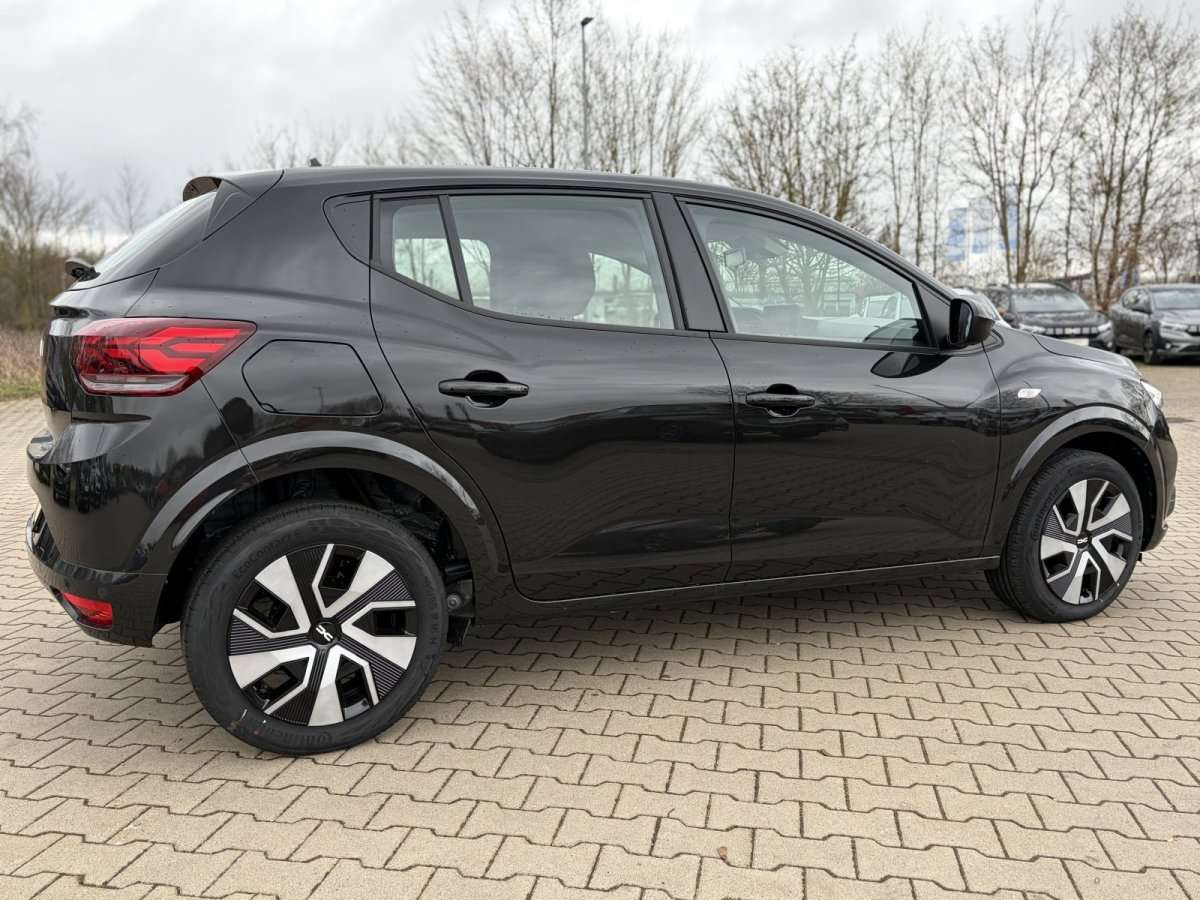 Fahrzeugbild eines Dacia Sandero