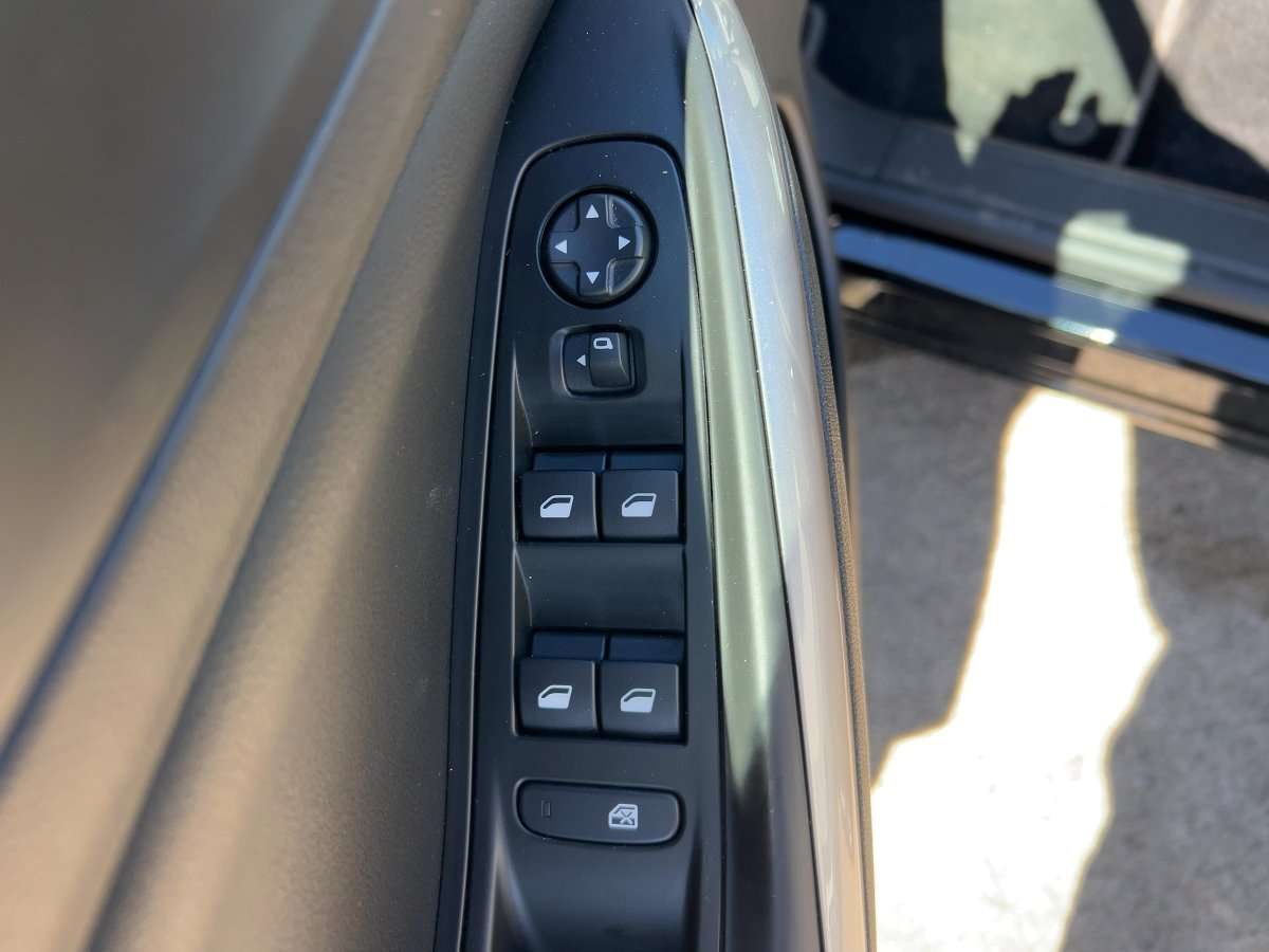 Fahrzeugbild eines Opel Grandland X