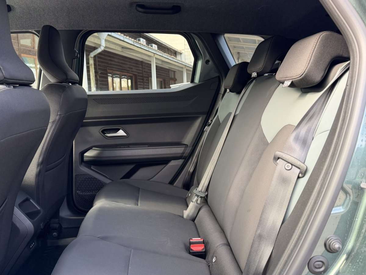 Fahrzeugbild eines Dacia Duster