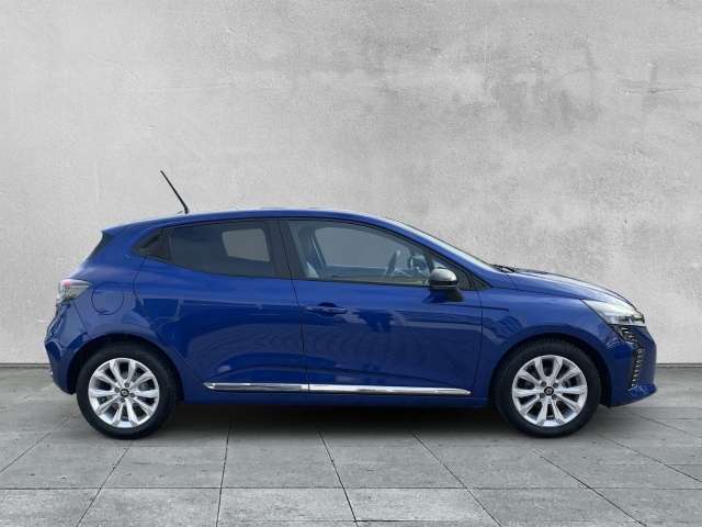 Fahrzeugbild eines Renault Clio