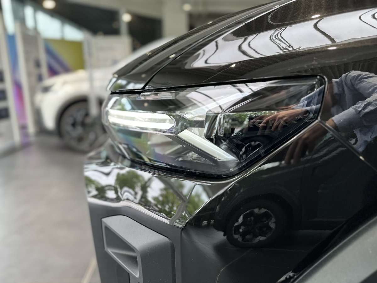 Fahrzeugbild eines Dacia Bigster