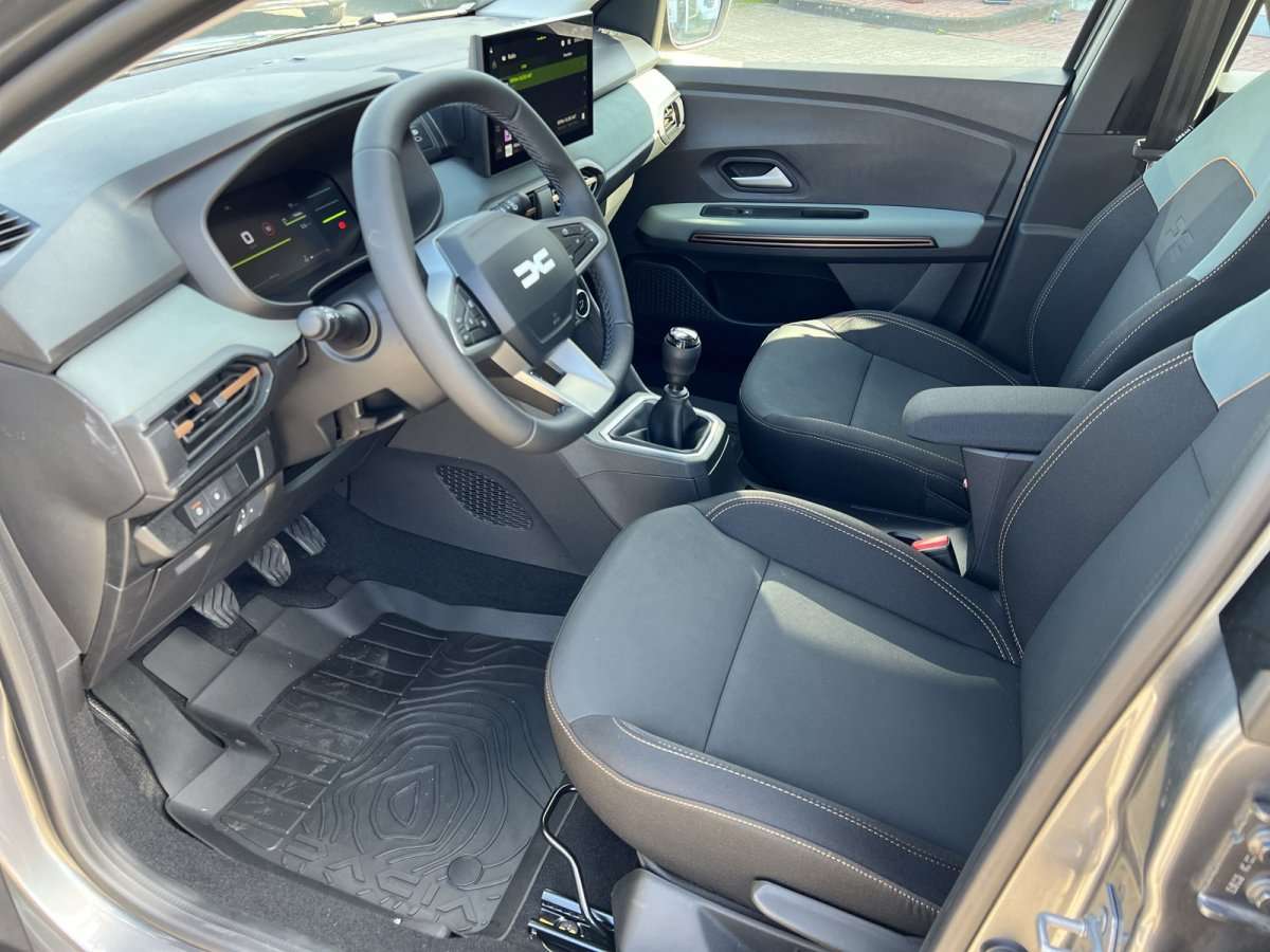 Fahrzeugbild eines Dacia Sandero