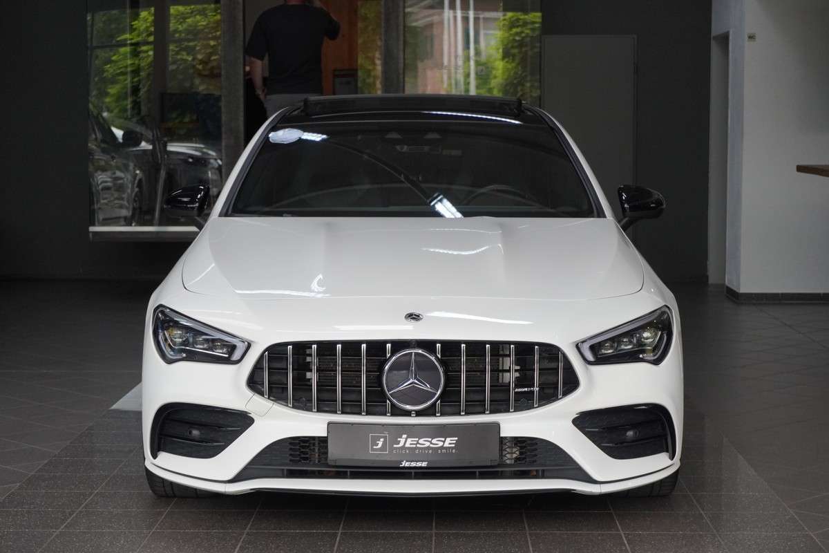 Fahrzeugbild eines Mercedes-Benz CLA