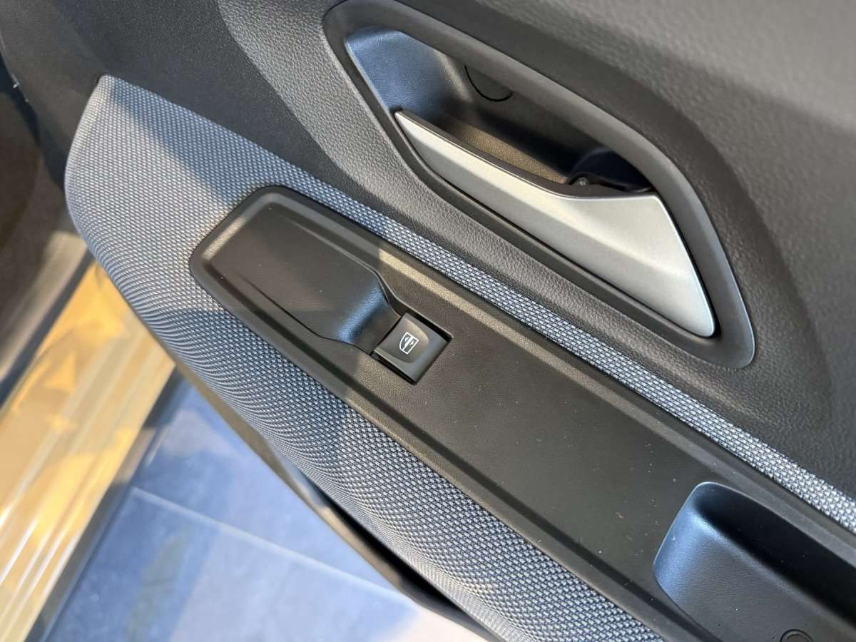 Fahrzeugbild eines Dacia Sandero