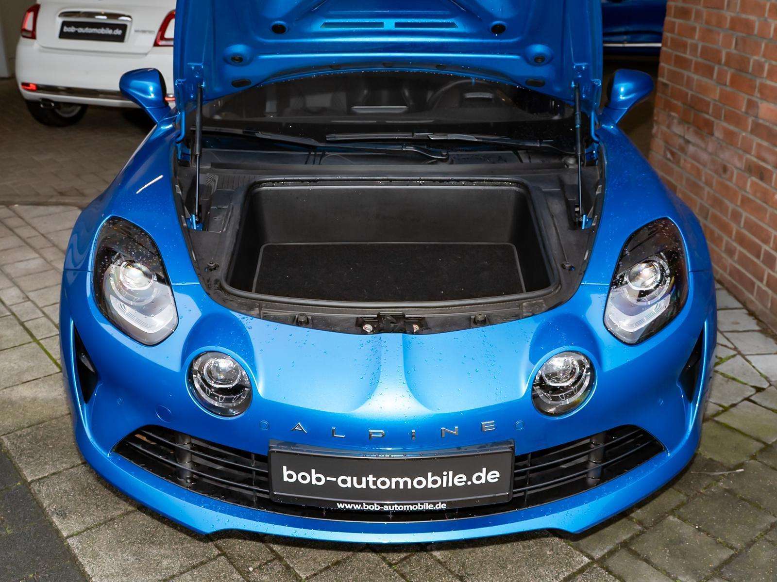 Fahrzeugbild eines Alpine A110