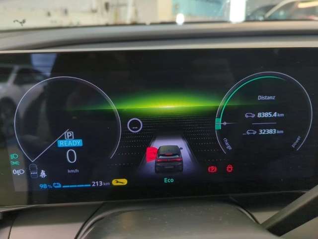 Fahrzeugbild eines Renault Megane E-TECH