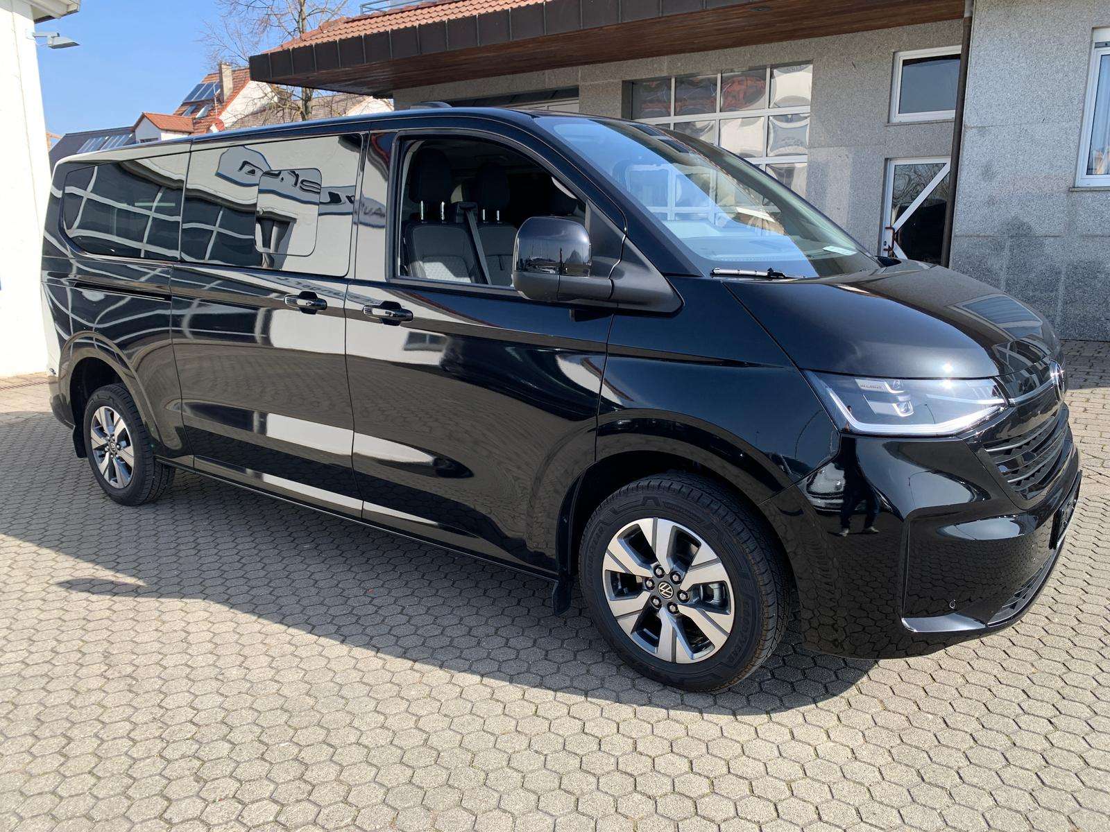 Fahrzeugbild eines Volkswagen Caravelle