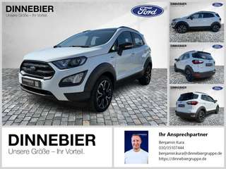 Schräge Frontansicht auf einen Ford EcoSport , freigestellt
