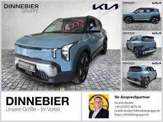 Schräge Frontansicht auf einen Kia EV2 , freigestellt