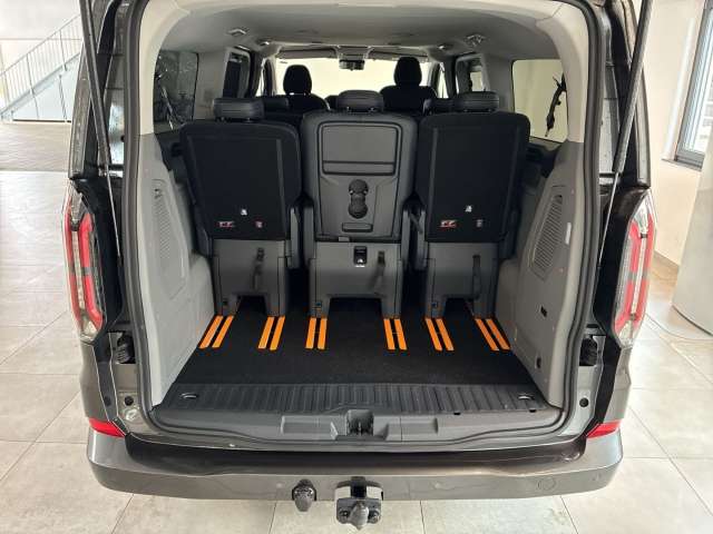 Fahrzeugbild eines Ford Tourneo Custom