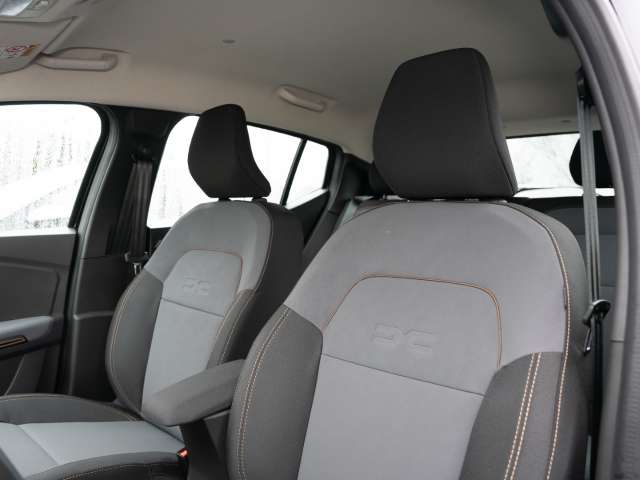 Fahrzeugbild eines Dacia Sandero