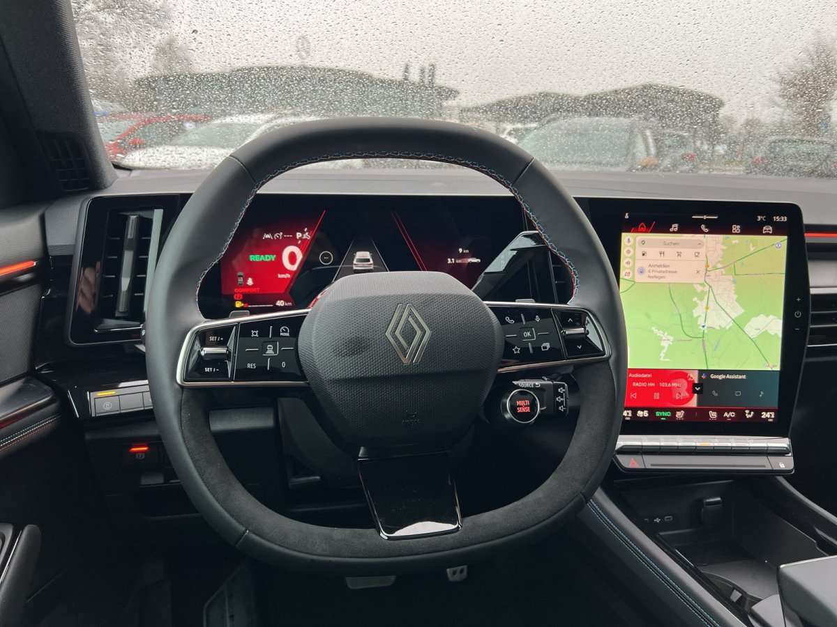 Fahrzeugbild eines Renault Rafale