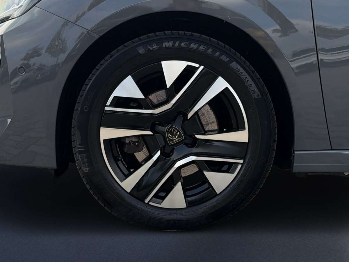 Fahrzeugbild eines Peugeot 208