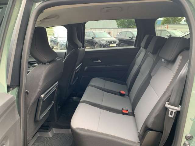 Fahrzeugbild eines Dacia Jogger