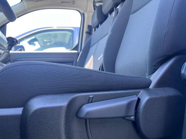 Fahrzeugbild eines Opel Vivaro