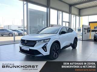 Schräge Frontansicht auf einen Renault Rafale , freigestellt