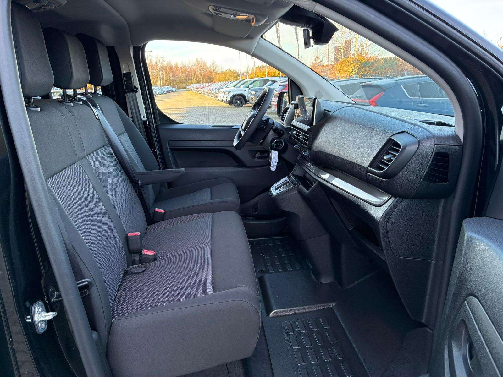 Fahrzeugbild eines Opel Vivaro