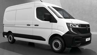 Schräge Frontansicht auf einen Renault Master , freigestellt