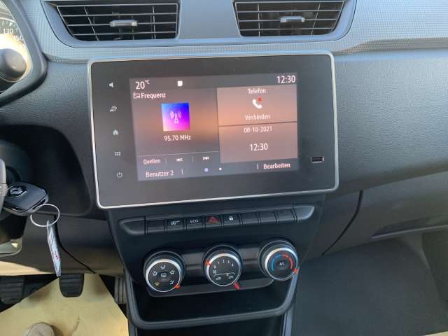 Fahrzeugbild eines Renault Express