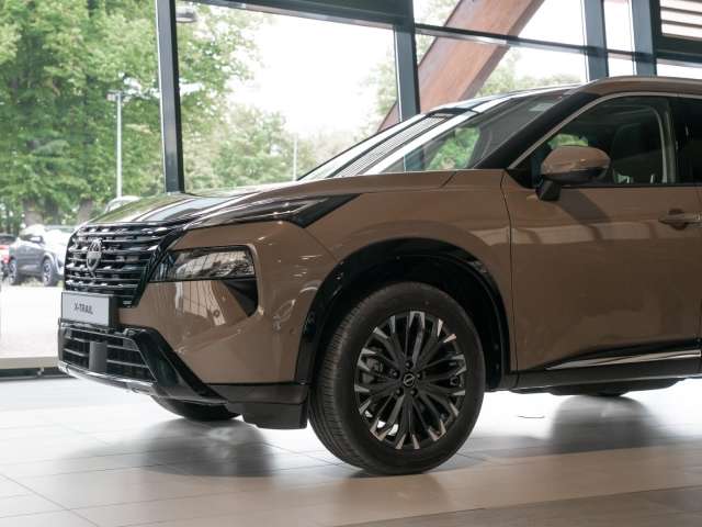 Fahrzeugbild eines Nissan X-TRAIL