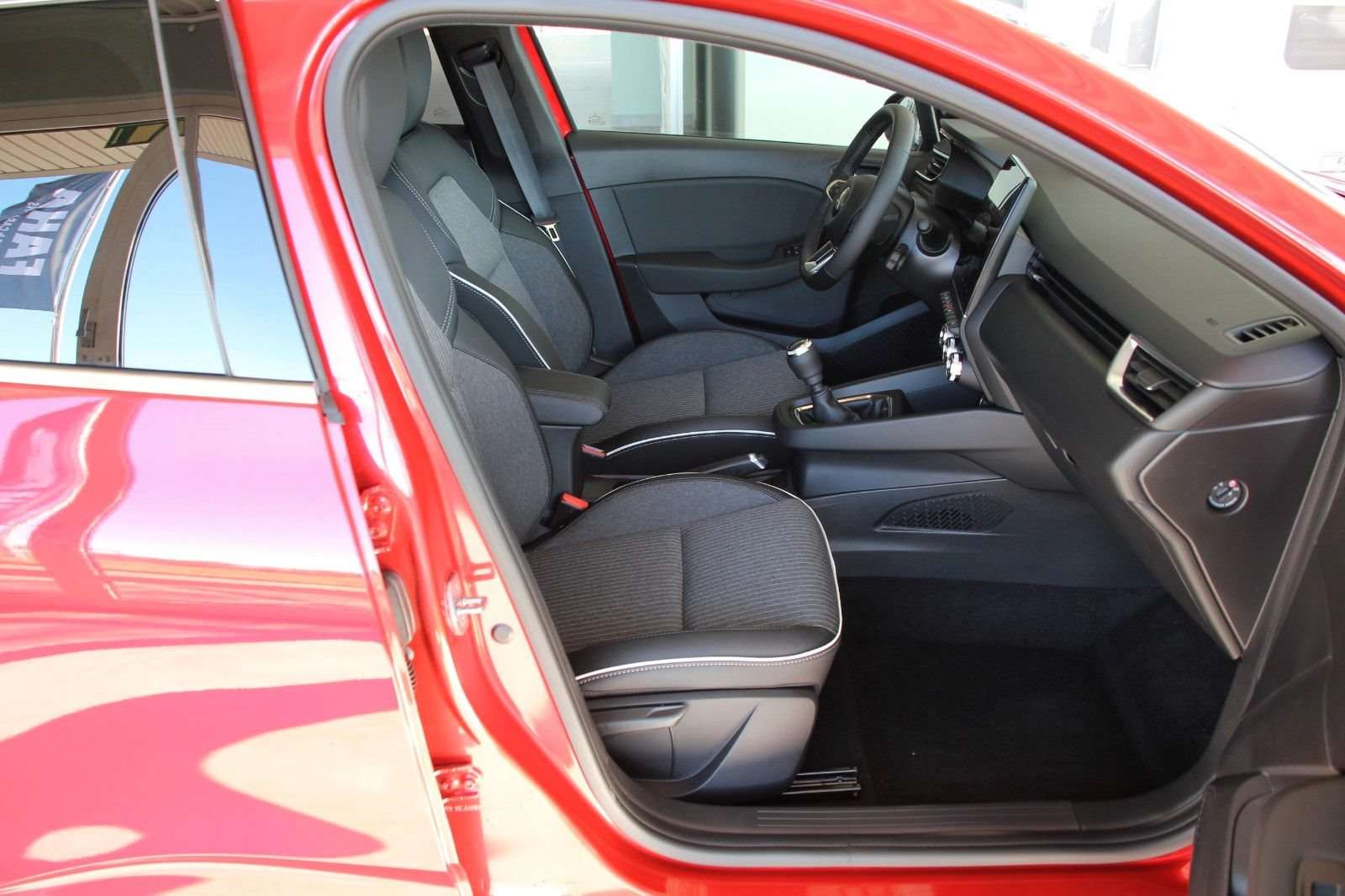 Fahrzeugbild eines Mitsubishi Colt