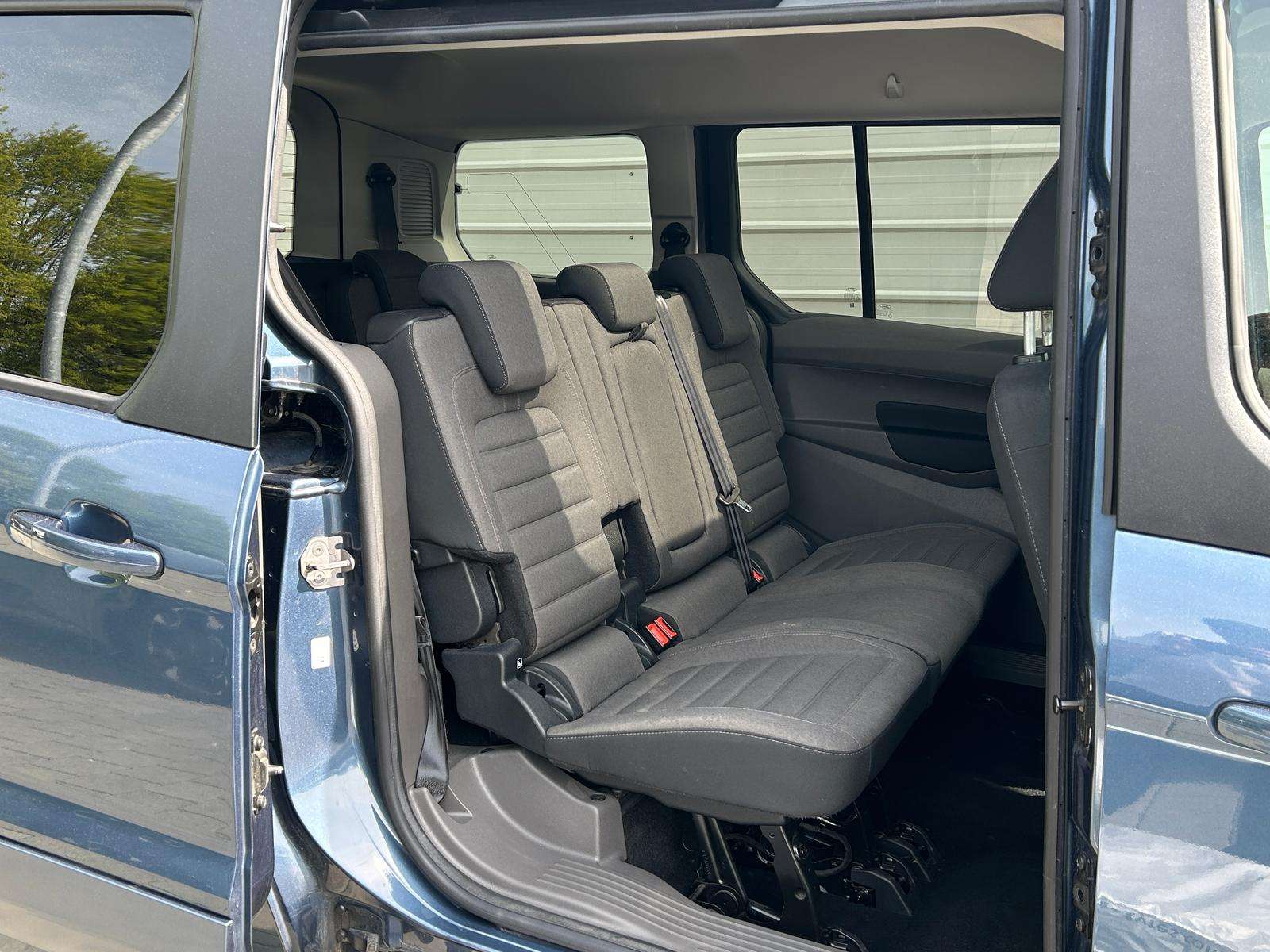 Fahrzeugbild eines Ford Tourneo Connect