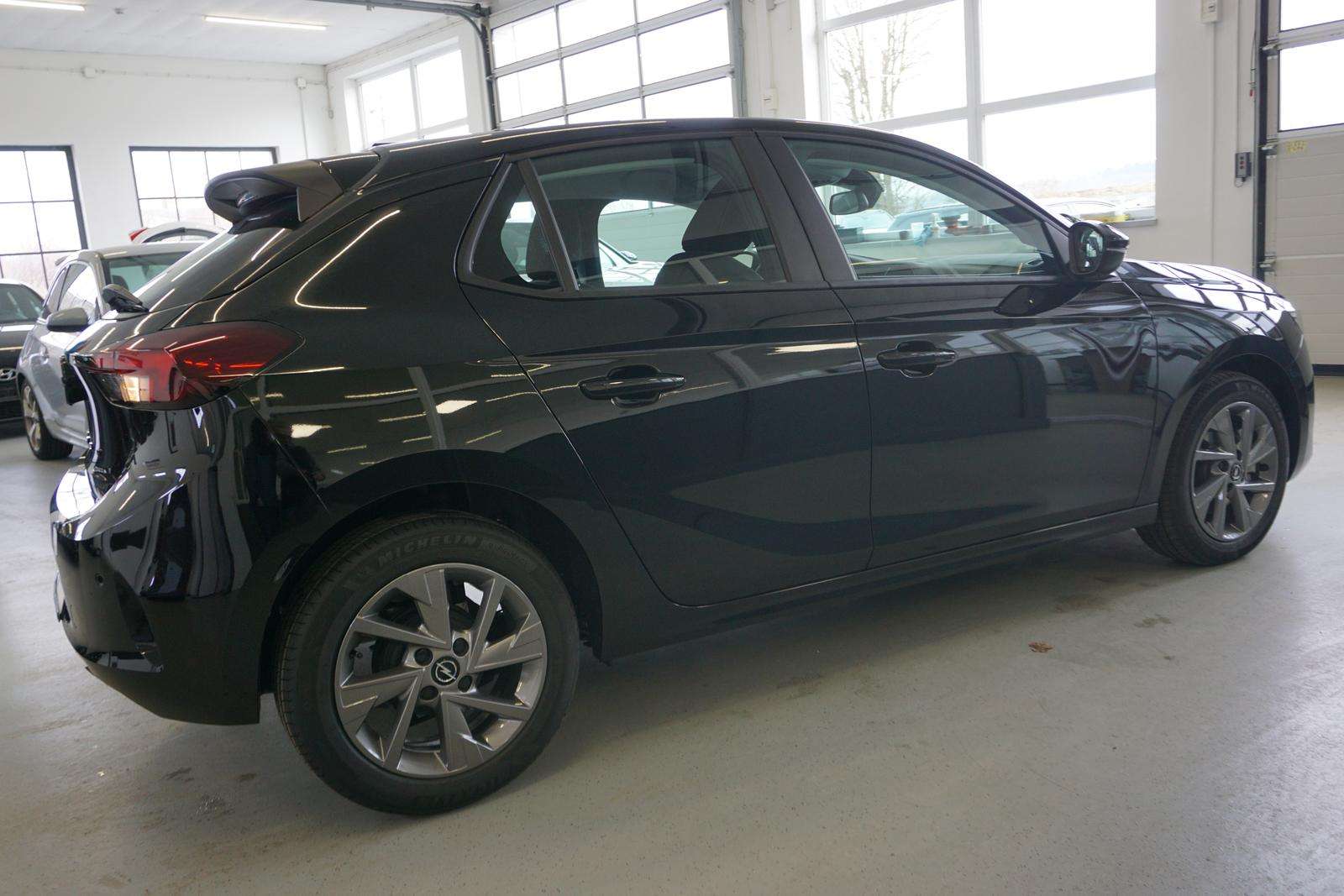 Fahrzeugbild eines Opel Corsa