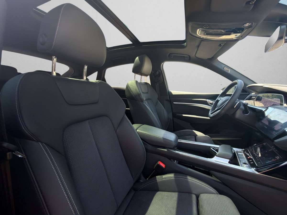 Fahrzeugbild eines Audi e-tron