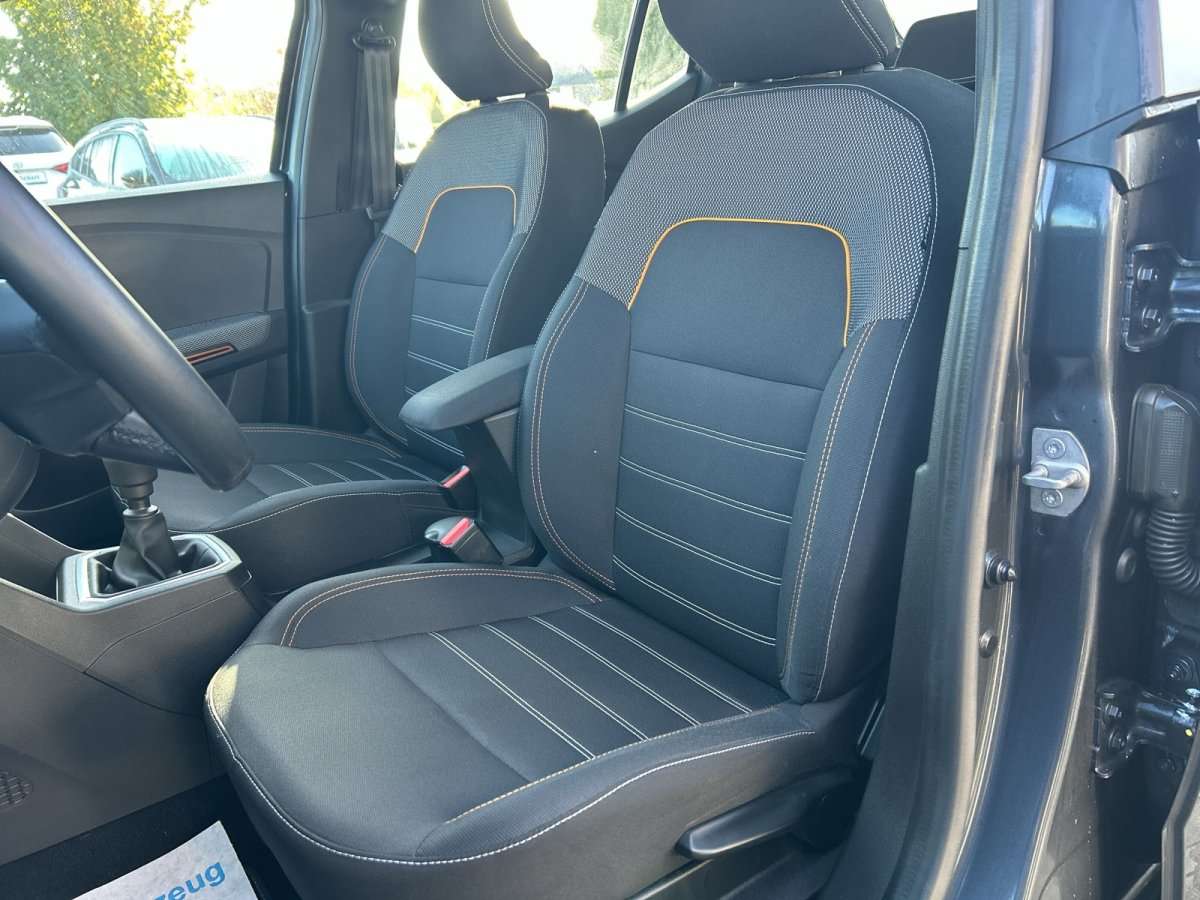 Fahrzeugbild eines Dacia Sandero