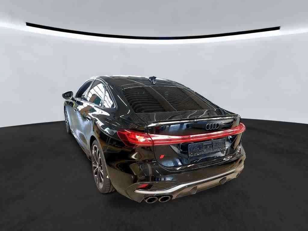 Fahrzeugbild eines Audi S5