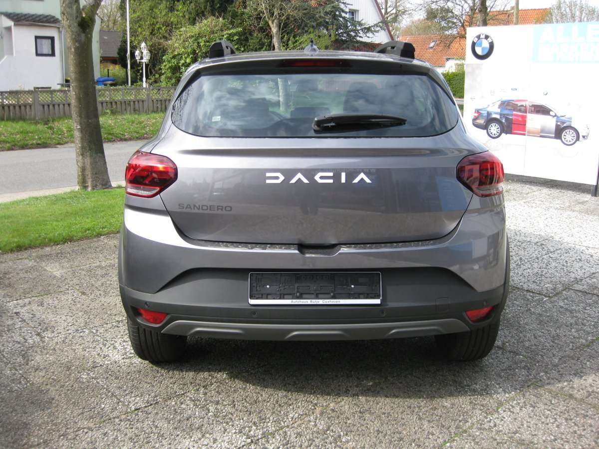 Fahrzeugbild eines Dacia Sandero