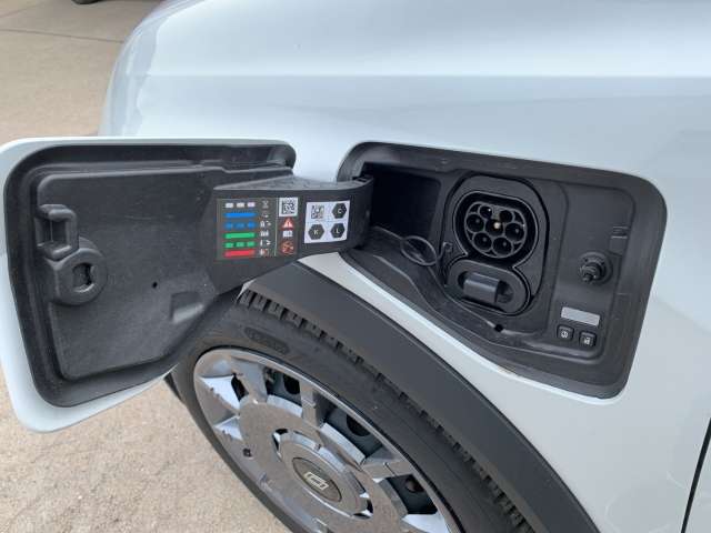 Fahrzeugbild eines Renault 5 E-TECH