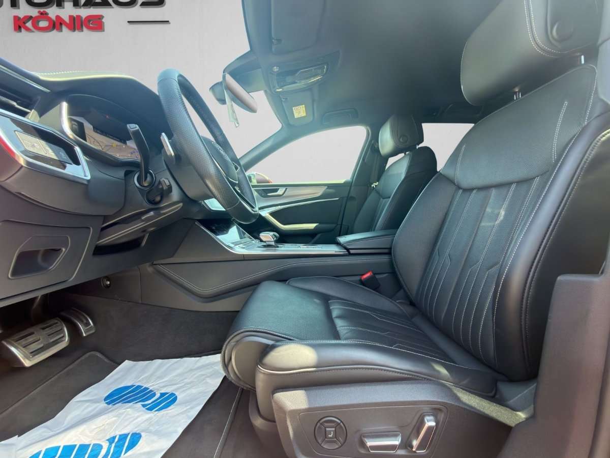 Fahrzeugbild eines Audi S6