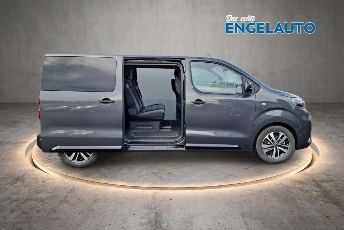Fahrzeugbild eines Peugeot Traveller