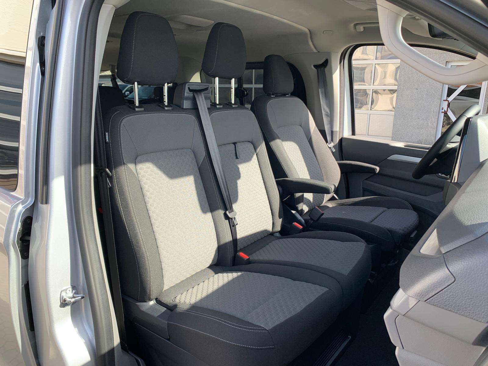 Fahrzeugbild eines Volkswagen Caravelle