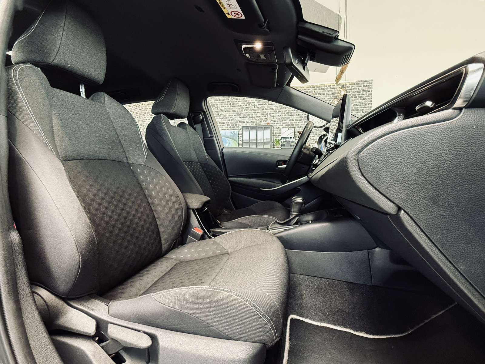 Fahrzeugbild eines Toyota Corolla