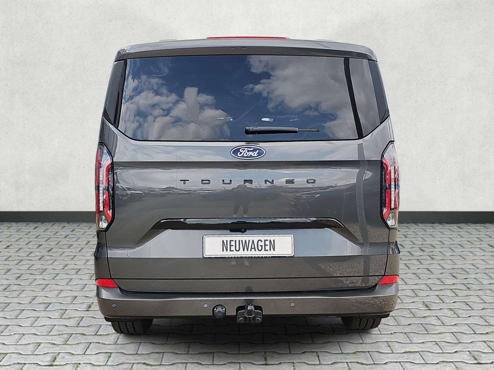 Fahrzeugbild eines Ford Tourneo Custom