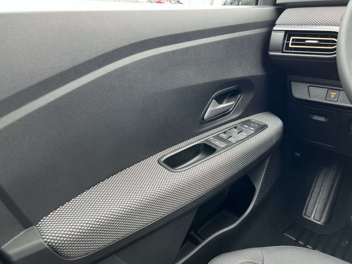 Fahrzeugbild eines Dacia Sandero