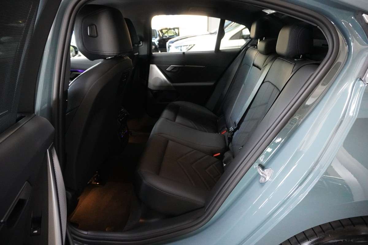 Fahrzeugbild eines BMW i5