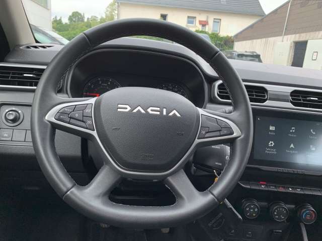 Fahrzeugbild eines Dacia Duster