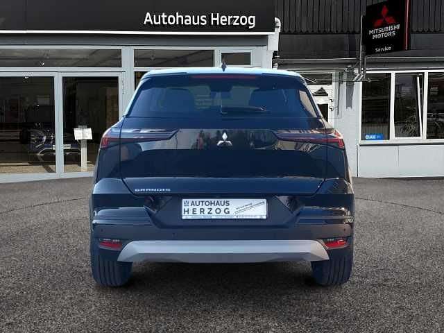 Fahrzeugbild eines Mitsubishi Grandis